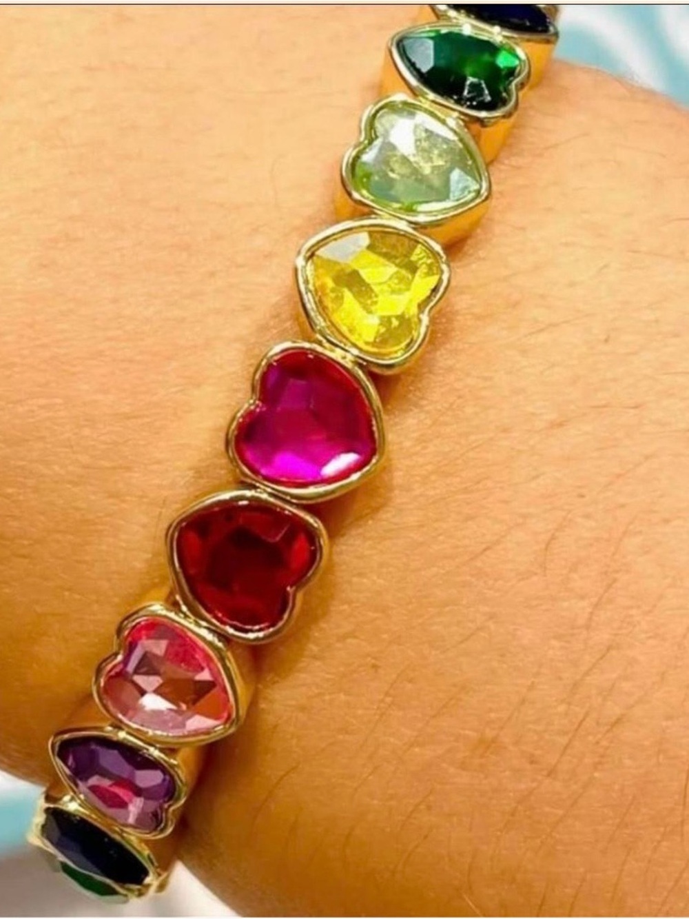 Gold Tone Rainbow Queen of  Hearts Gemstone Stretch Bracelet 🌈